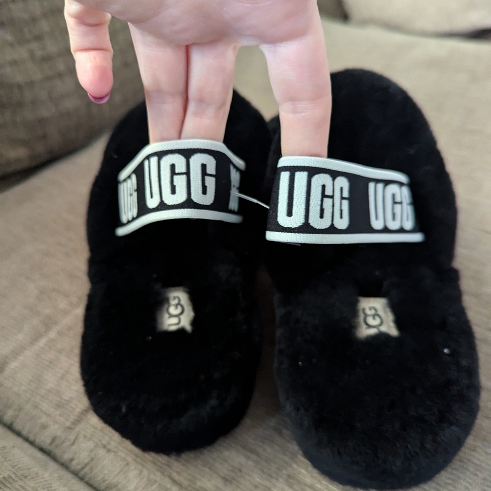 New! Ugg slippers. - Picture 4 of 4